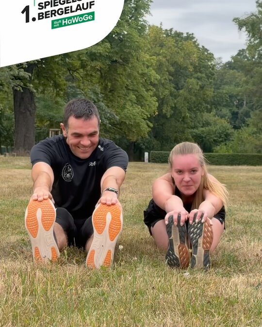 After Social Run Routine:
Stretching… oder zumindest der Versuch. 😂🧘‍♂️

Wer kennt’s? 👇

@swimbikerun.halberstadt,...